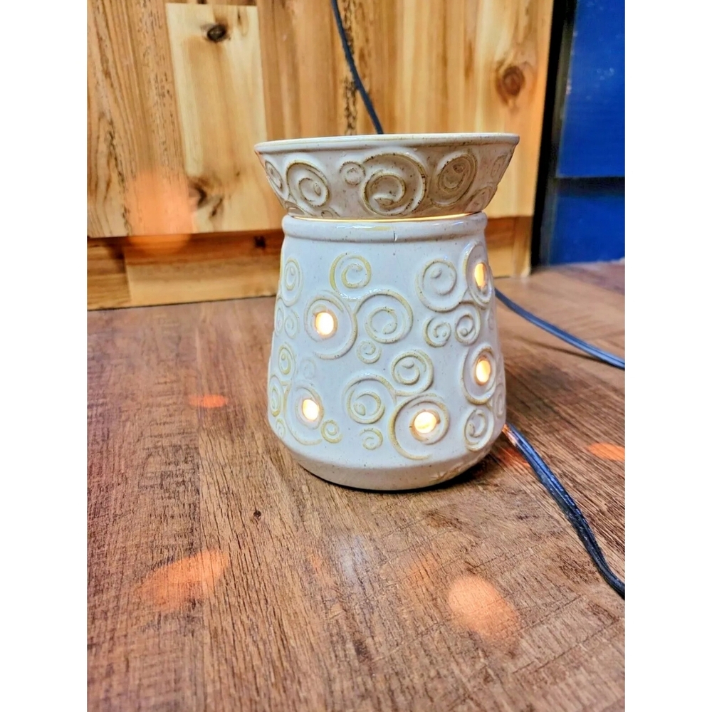 Scentsy 'Angora' wax warmer
